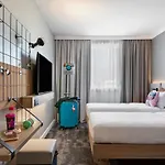 Moxy Hotell 3*