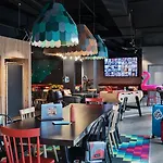 Hotell Moxy 3*