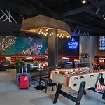 Moxy Hotell