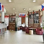 亚眠中心卡帕尼尔 - 吉尔卡萨达拉酒店 酒店