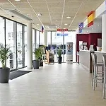 酒店 亚眠中心卡帕尼尔 - 吉尔卡萨达拉酒店 3*