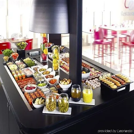Hotel Moxy 3*