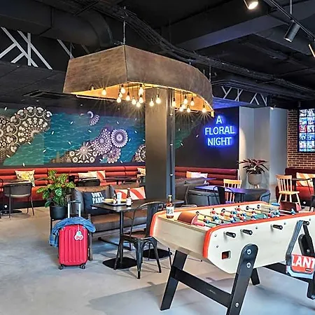 Moxy Amiens