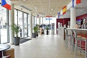 Hotel Campanile Centre - Gare Cathédrale 3*